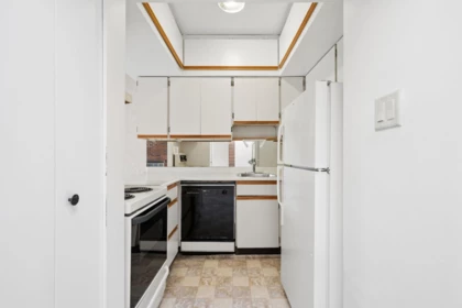 Guest Bathroom Photo of 409 1535 Nelson Street, Vancouver, BC