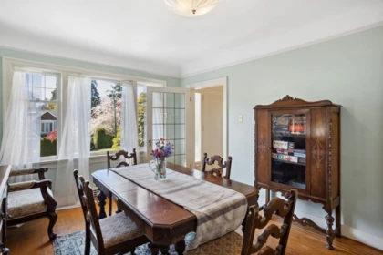 Entry Foyer Photo of 5962 Dunbar Street, Vancouver, BC