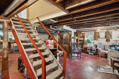 Mudroom Photo of 5962 Dunbar Street, Vancouver, BC