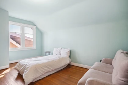 Powder Room Photo of 5962 Dunbar Street, Vancouver, BC