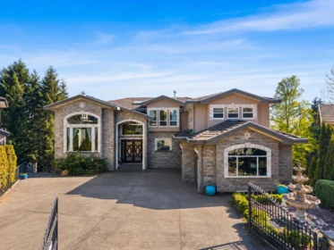 Garden / Landscaping Photo of 2982 Sunridge Court, Coquitlam, BC