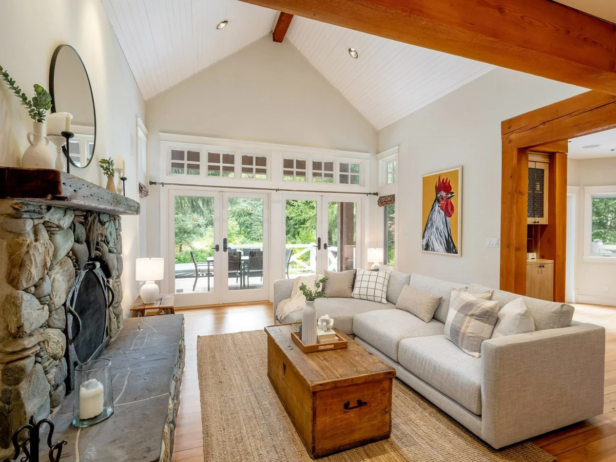 Living Room Photo of 7313 Fitzsimmons Road South, Whistler, BC