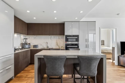 Kitchen Island Photo of 1504 1632 Lions Gate Lane, North Vancouver, BC