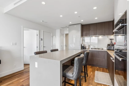 Kitchen Photo of 1504 1632 Lions Gate Lane, North Vancouver, BC