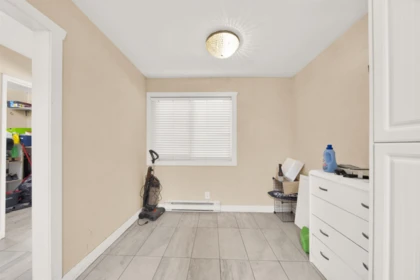 Guest Bathroom Photo of 31 13990 74 Avenue, Surrey, BC
