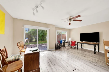 Kitchen Photo of 31 13990 74 Avenue, Surrey, BC