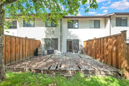 Mudroom Photo of 31 13990 74 Avenue, Surrey, BC