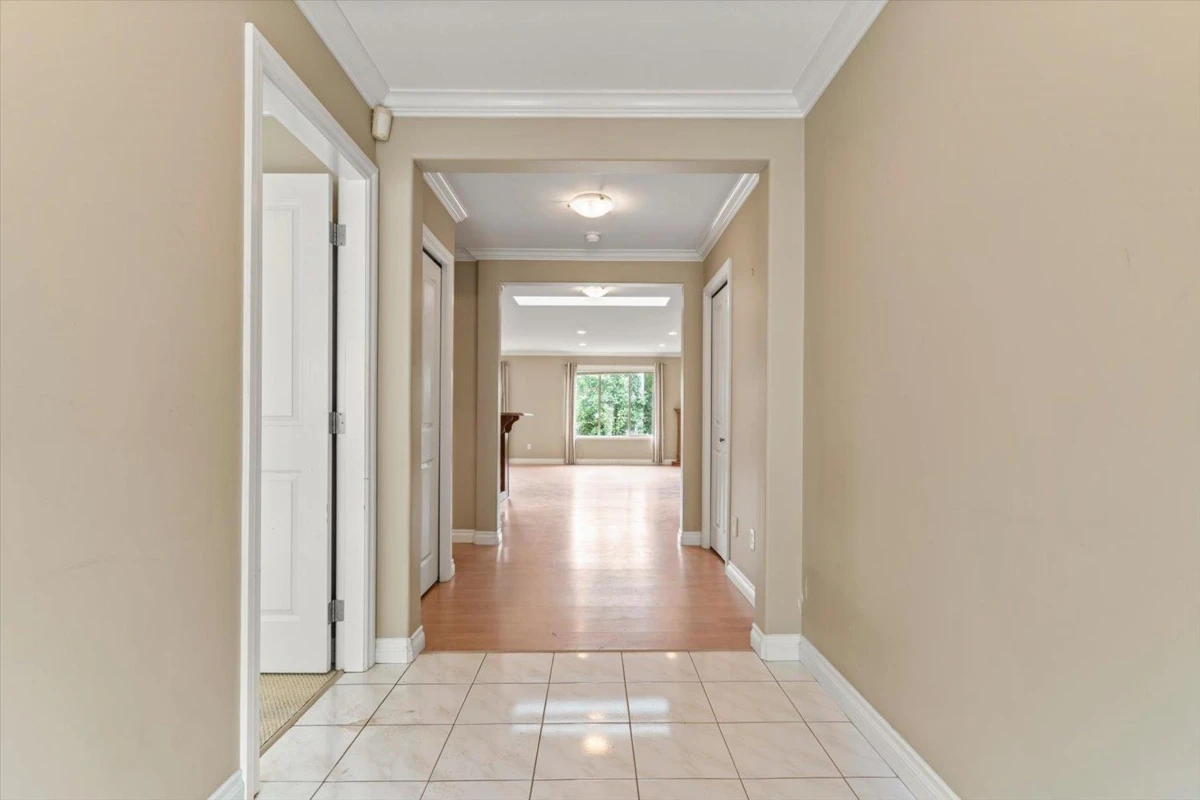 Family Room Photo of 45 46000 Thomas Road, Chilliwack, BC