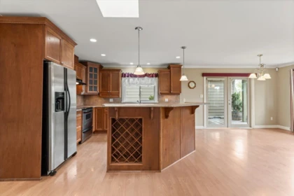 Kitchen Photo of 45 46000 Thomas Road, Chilliwack, BC
