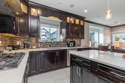 Breakfast Nook Photo of 27625 Railcar Crescent, Abbotsford, BC