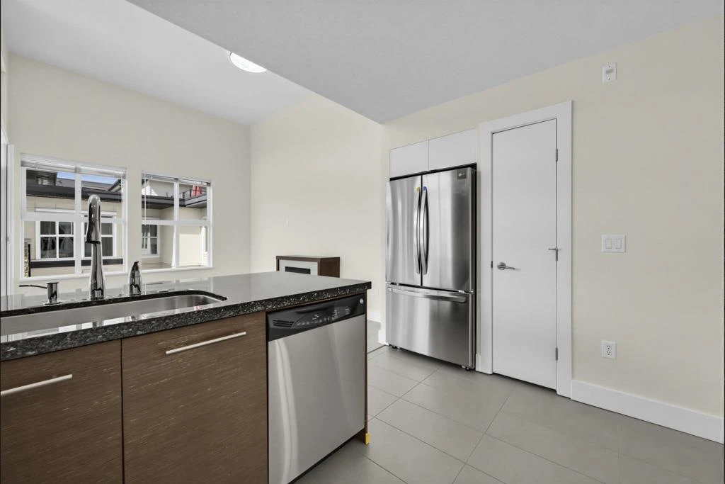 Dining Area Photo of 426 5928 Birney Avenue, Vancouver, BC