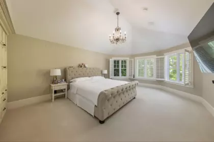 Hallway Photo of 2956 Palmerston Avenue, West Vancouver, BC
