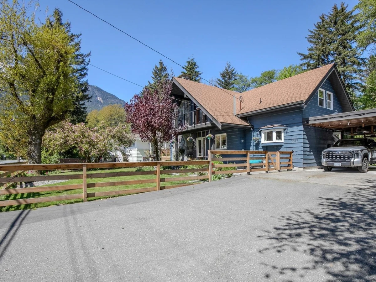 Exterior Rear Photo of 1387 Judd Road, Squamish, BC