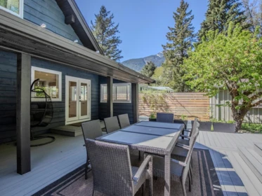 Entry Foyer Photo of 1387 Judd Road, Squamish, BC
