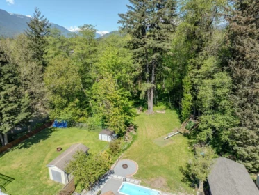Hot Tub / Spa Photo of 1387 Judd Road, Squamish, BC