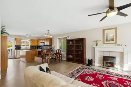 33275 Cherry Avenue, Mission, BC, Mission — Single Family Residence for sale