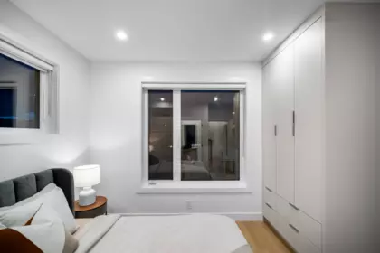 Powder Room Photo of 1 3623 Triumph Street, Vancouver, BC