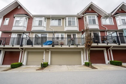 Swimming Pool Photo of 83 20852 77a Avenue, Langley, BC