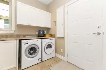 Basement Recreation Room Photo of 34745 Hearthstone Court, Abbotsford, BC