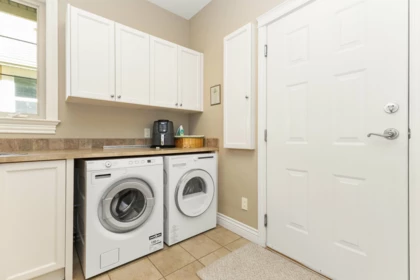 Basement Recreation Room Photo of 34745 Heatherstone Court, Abbotsford, BC