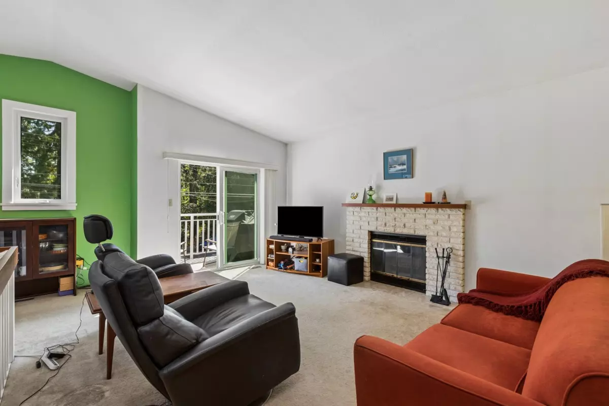Dining Area Photo of 1678 Dempsey Road, North Vancouver, BC