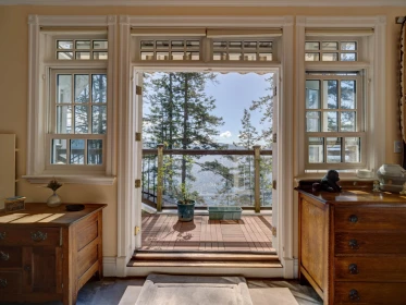 Entry Foyer Photo of 890 The Grove Road, Gambier Island, BC