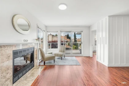 Kitchen Island Photo of 28 9261 122 Street, Surrey, BC
