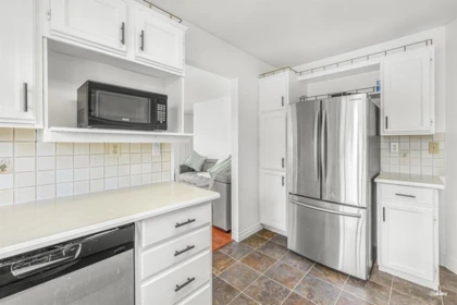 Walk-In Closet Photo of 28 9261 122 Street, Surrey, BC