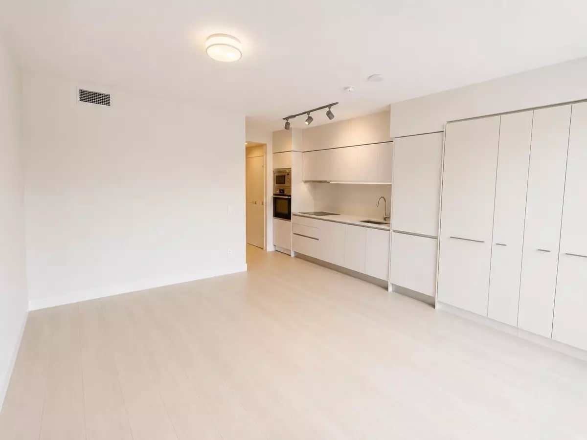 Family Room Photo of 620 180 E 2nd Avenue, Vancouver, BC