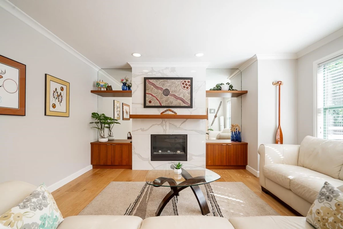 Living Room Photo of 11 229 E 8th Street, North Vancouver, BC