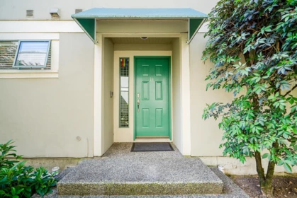 Garden / Landscaping Photo of 11 229 E 8th Street, North Vancouver, BC