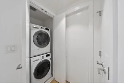 Primary Bedroom Photo of 611 5788 Gilbert Road, Richmond, BC