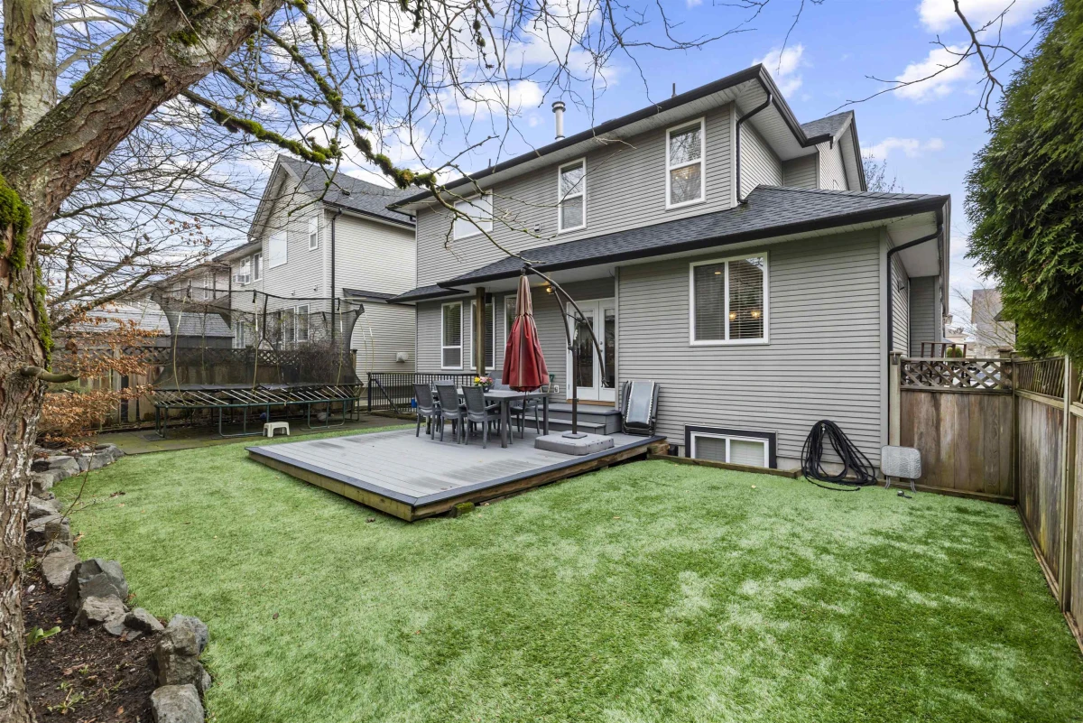 Living Room Photo of 18857 70a Avenue, Surrey, BC