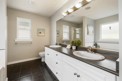 Mudroom Photo of 18857 70a Avenue, Surrey, BC
