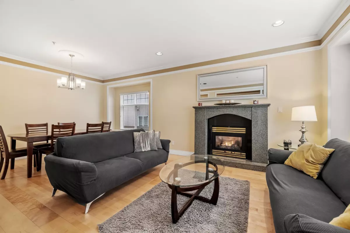 Living Room Photo of 1788 E 64th Avenue, Vancouver, BC