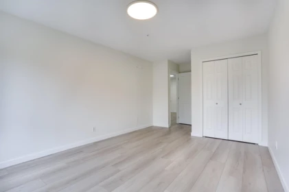 Guest Bathroom Photo of 302 20727 Douglas Crescent, Langley, BC