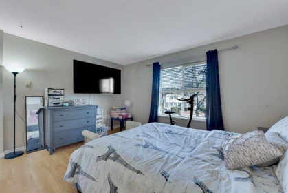 Guest Bathroom Photo of 217 7435 121a Street, Surrey, BC