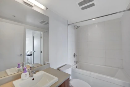 Mudroom Photo of 1808 13325 102a Avenue, Surrey, BC
