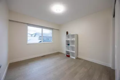 Hallway Photo of 3881 Napier Street, Burnaby, BC