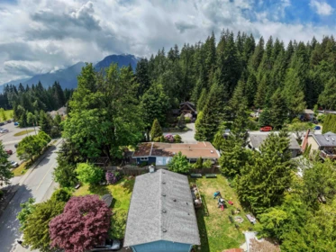 Outdoor Deck Photo of 40524 N Highlands Way, Squamish, BC