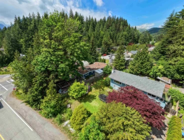 Outdoor Patio Photo of 40524 N Highlands Way, Squamish, BC