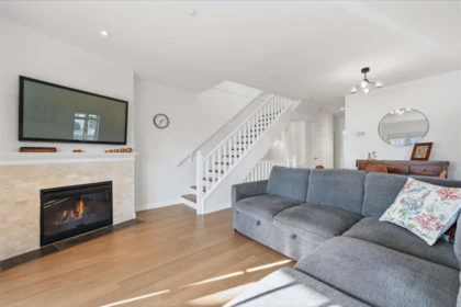 Office / Den Photo of 1 8581 Jellicoe Street, Vancouver, BC