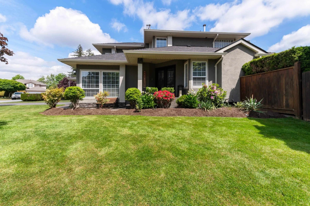 Family Room Photo of 7852 165 Street, Surrey, BC