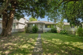 8406 12th Avenue, Burnaby, BC