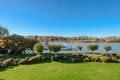 Garden / Landscaping Photo of 213 6263 River Road, Delta, BC