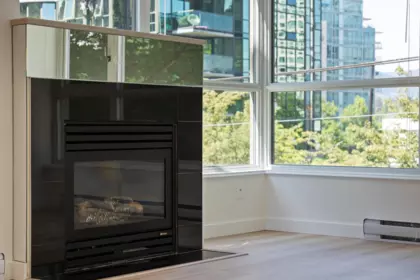 Hot Tub / Spa Photo of 305 1328 W Pender Street, Vancouver, BC