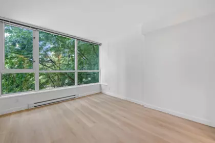 Mudroom Photo of 305 1328 W Pender Street, Vancouver, BC