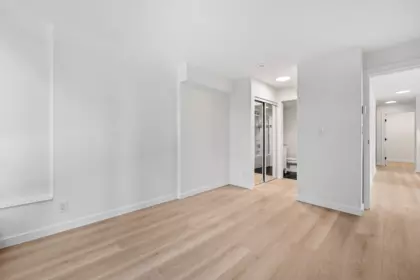 Powder Room Photo of 305 1328 W Pender Street, Vancouver, BC