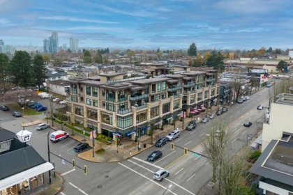 305 4570 Hastings Street, Burnaby, BC, Burnaby — Apartment/Condo for sale