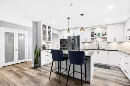 Kitchen Island Photo of 304 19236 Ford Road, Pitt Meadows, BC